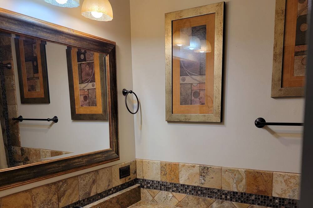 Photo of Bathroom in Lutz