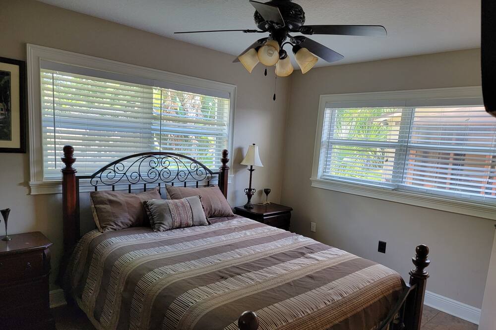 Photo of Bedroom in Lutz