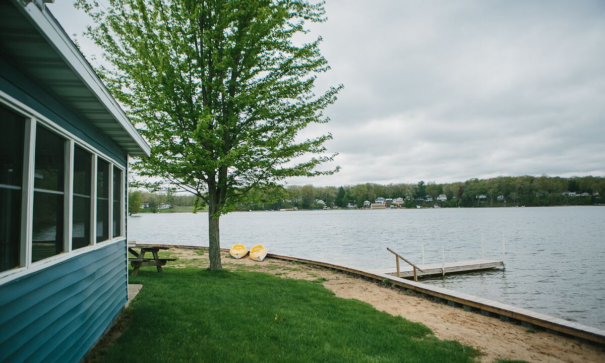 Photo of Outdoor in White Cloud