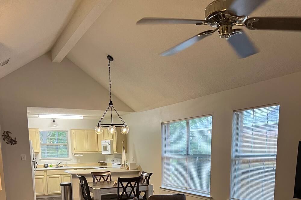 Photo of Bedroom in Gulfport