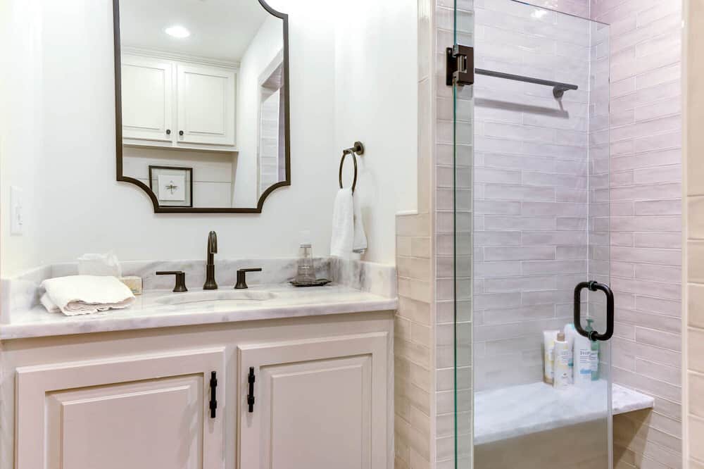 Photo of Bathroom in Natchez