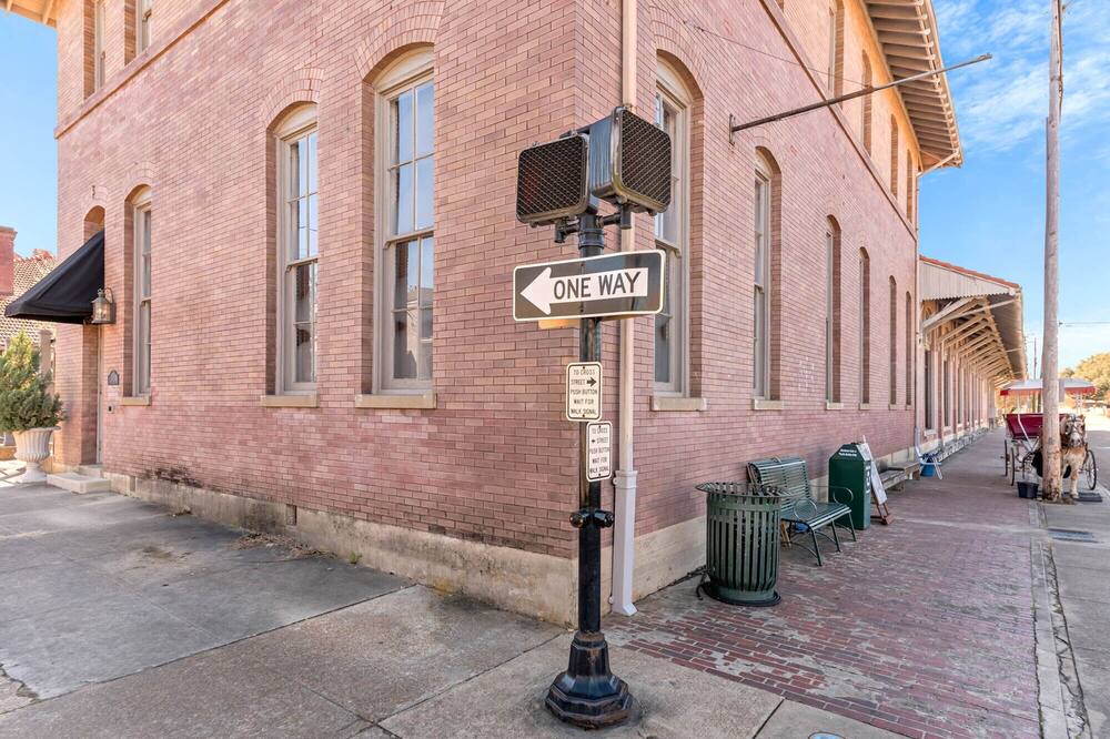 Photo of Others in Natchez