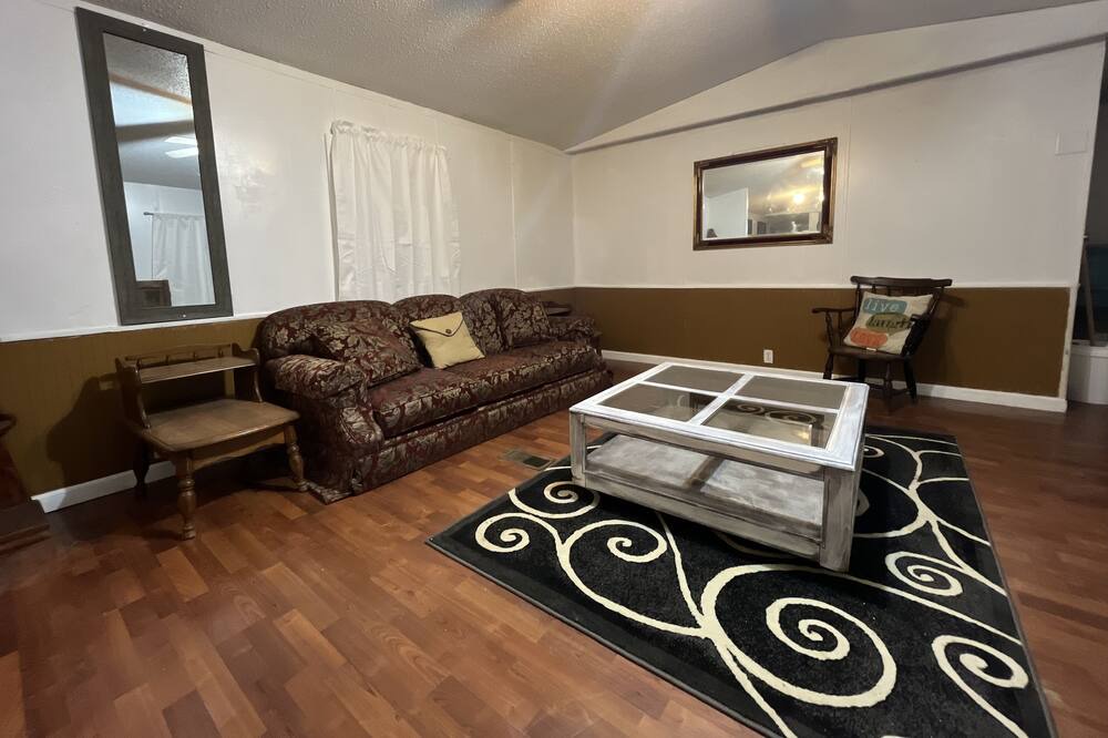 Photo of Livingroom in Elliott