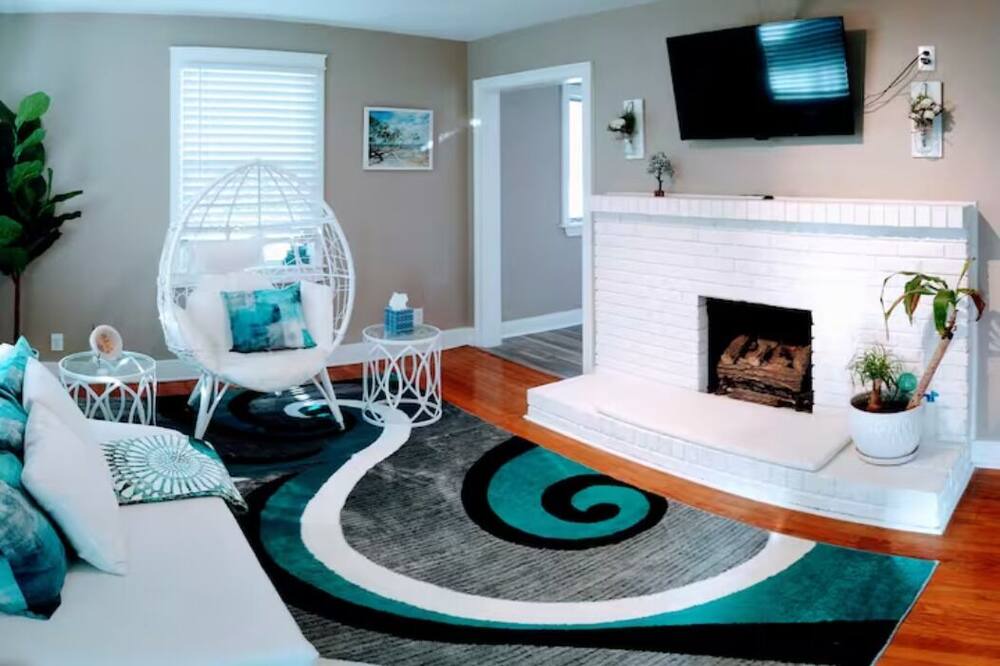 Photo of Livingroom in Decatur