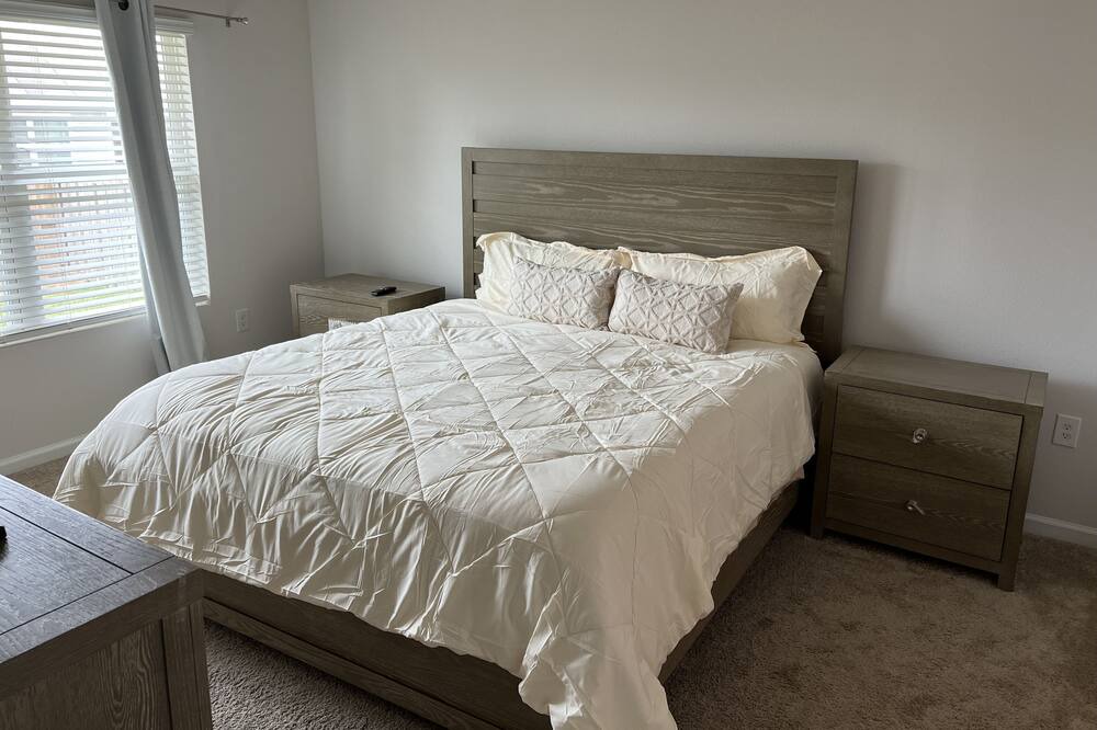 Photo of Bedroom in Northwest Pensacola
