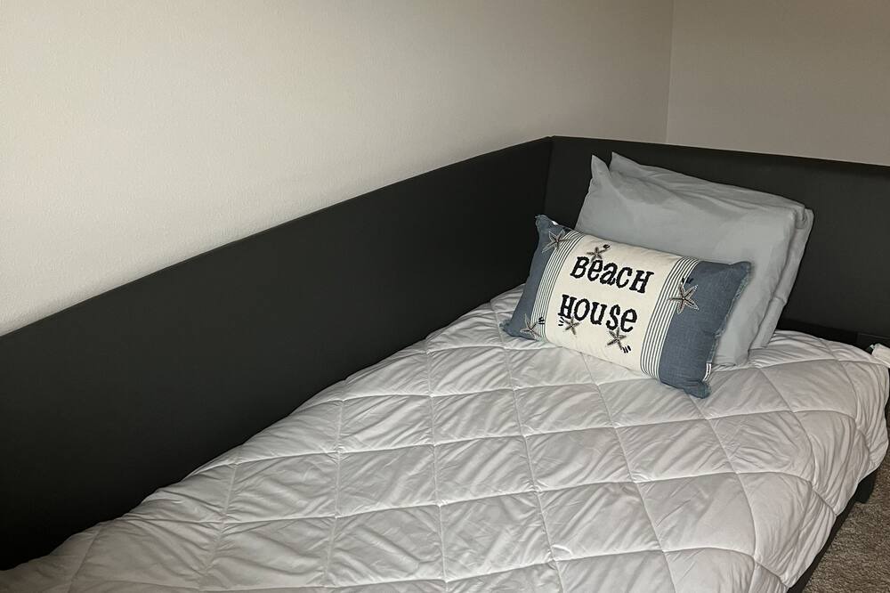 Photo of Bedroom in Northwest Pensacola