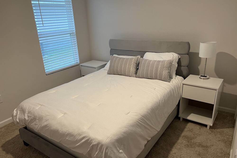 Photo of Bedroom in Northwest Pensacola