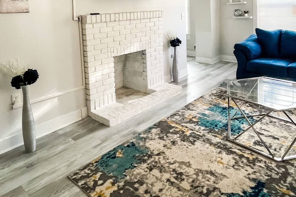 Photo of Livingroom in Birmingham