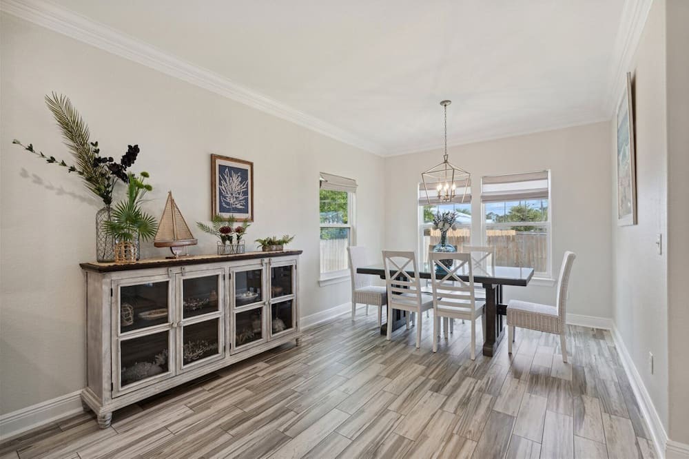 Photo of Outdoor in Silver Sands