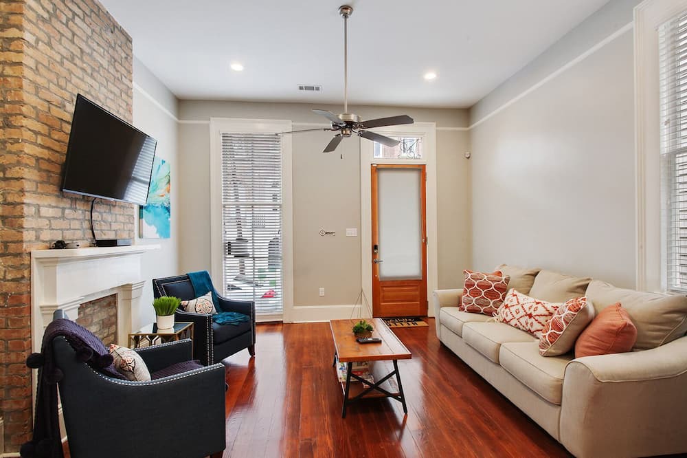 Photo of Livingroom in Faubourg Livaudais