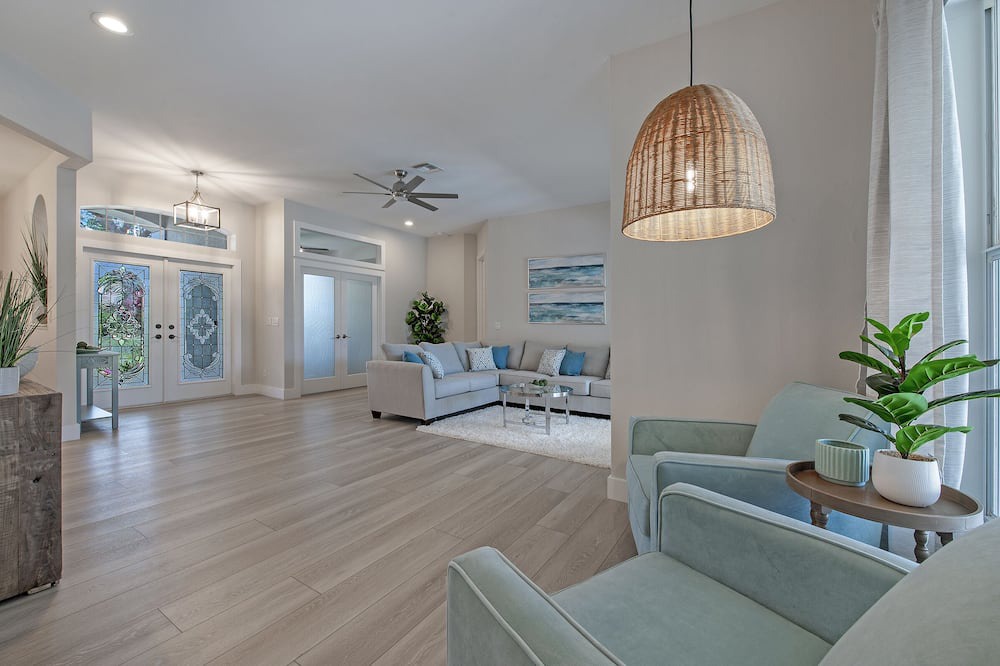Photo of Livingroom in Lely Golf Estates