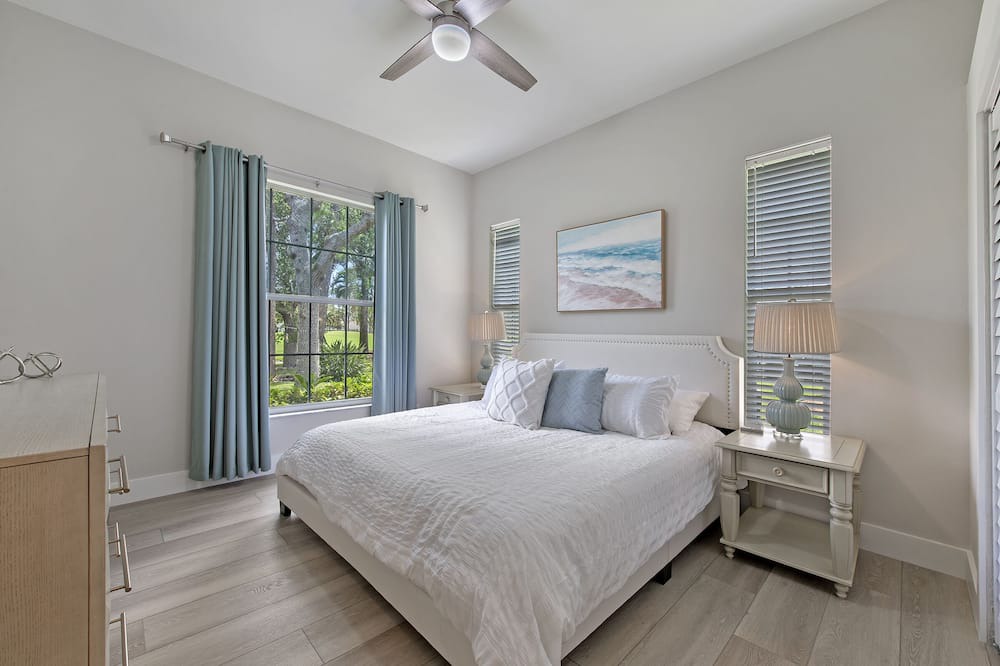 Photo of Bedroom in Lely Golf Estates