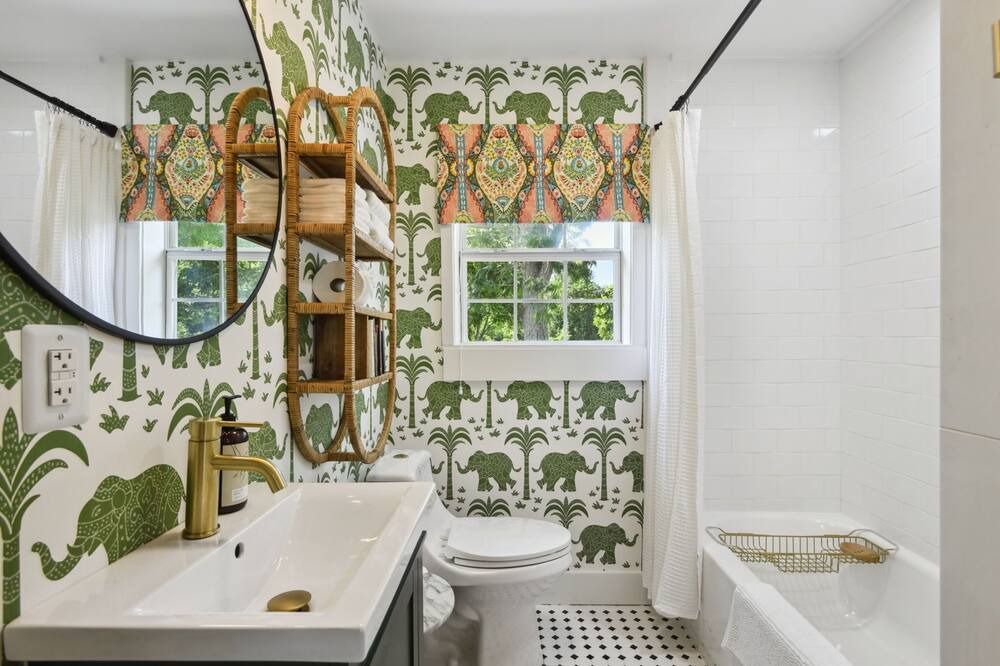 Photo of Bathroom in Pass Christian