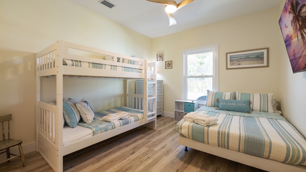 Photo of Bedroom in Laguna Beach Estates