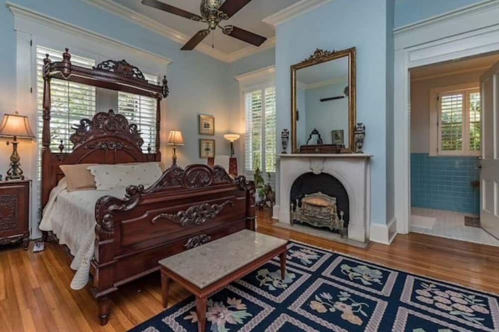 Photo of Bedroom in Franklin