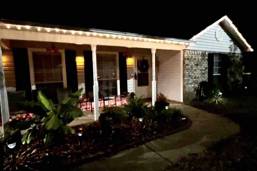 Photo of Outdoor in Gulf Park Estates
