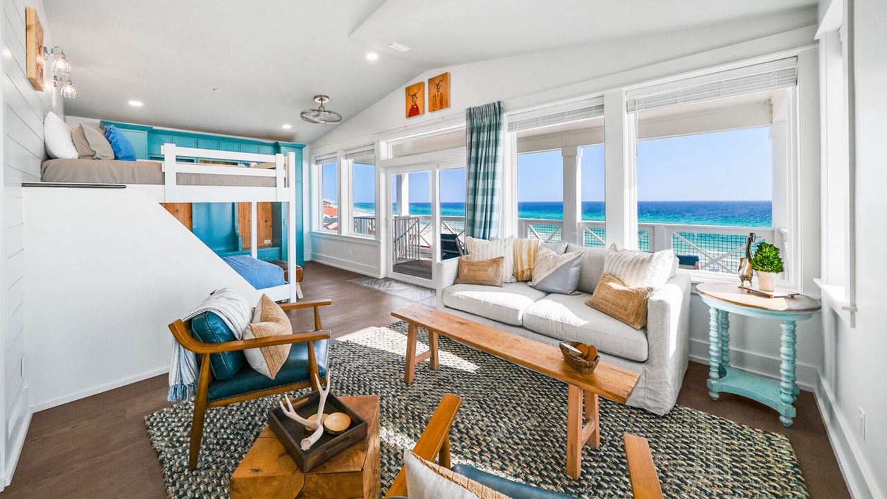 Photo of Livingroom in Hollywood Beach