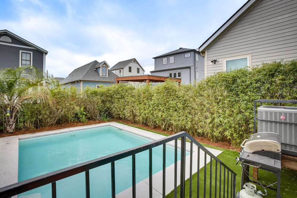 Photo of Outdoor in Whitney