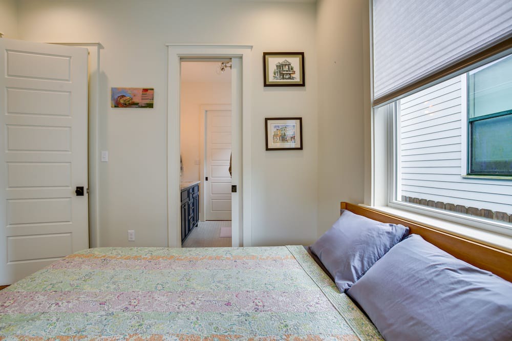 Photo of Bedroom in Whitney