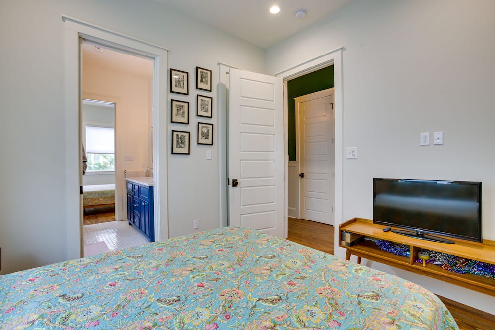 Photo of Bedroom in Whitney