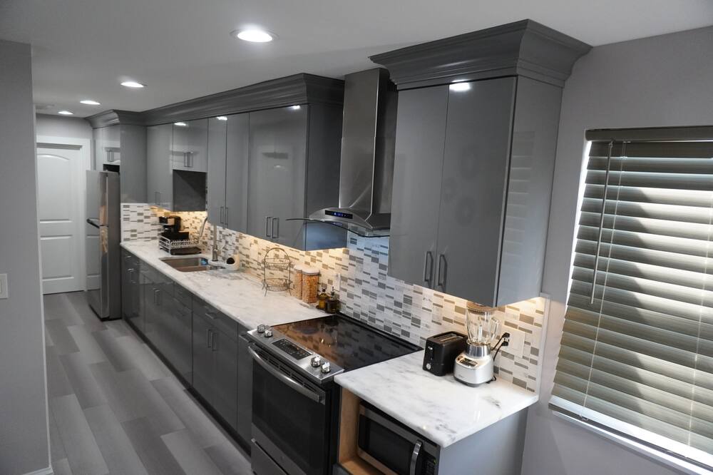 Photo of Kitchen in Kenner - Louis Armstrong International Airport