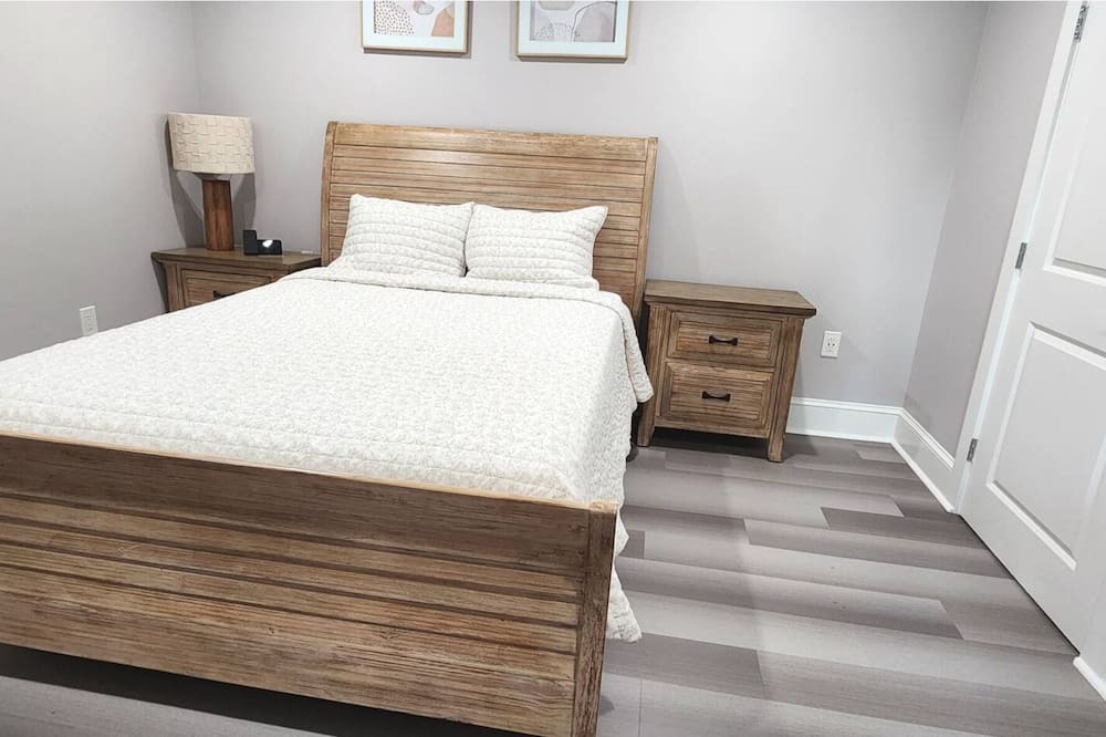 Photo of Bedroom in Kenner - Louis Armstrong International Airport