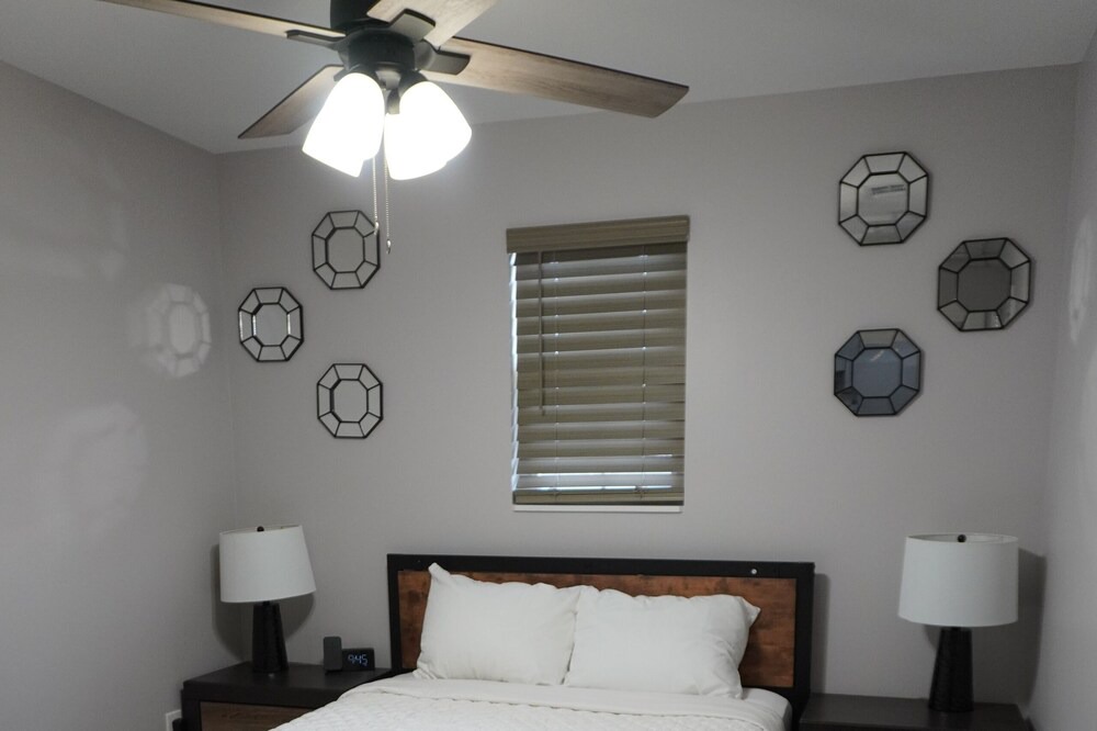 Photo of Bedroom in Kenner - Louis Armstrong International Airport