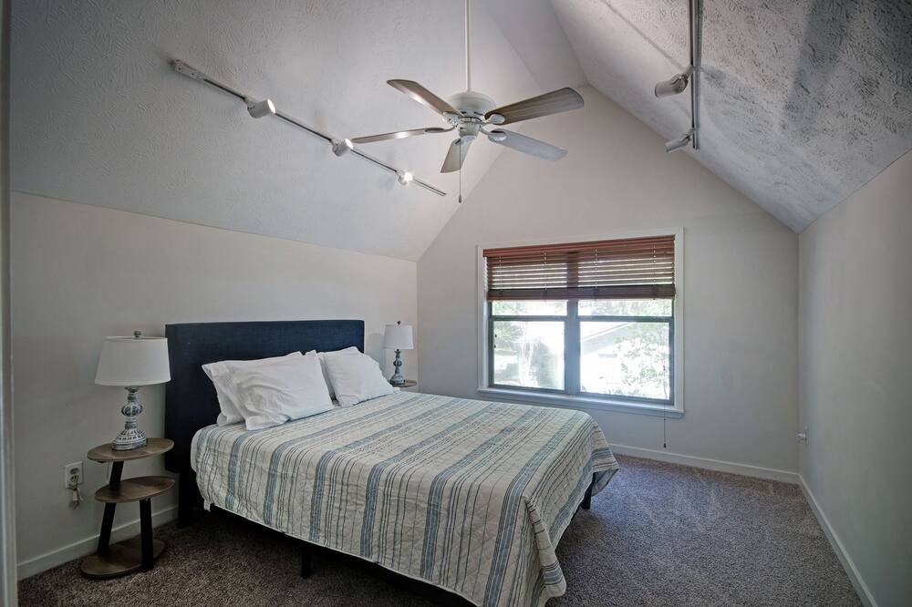 Photo of Bedroom in Flowood