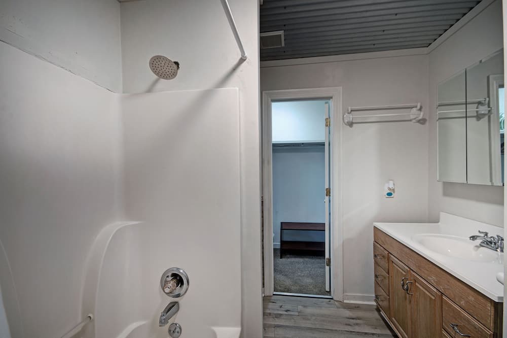 Photo of Bathroom in Flowood