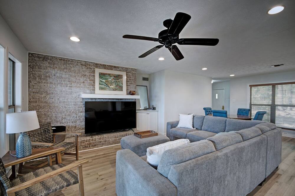 Photo of Livingroom in Flowood