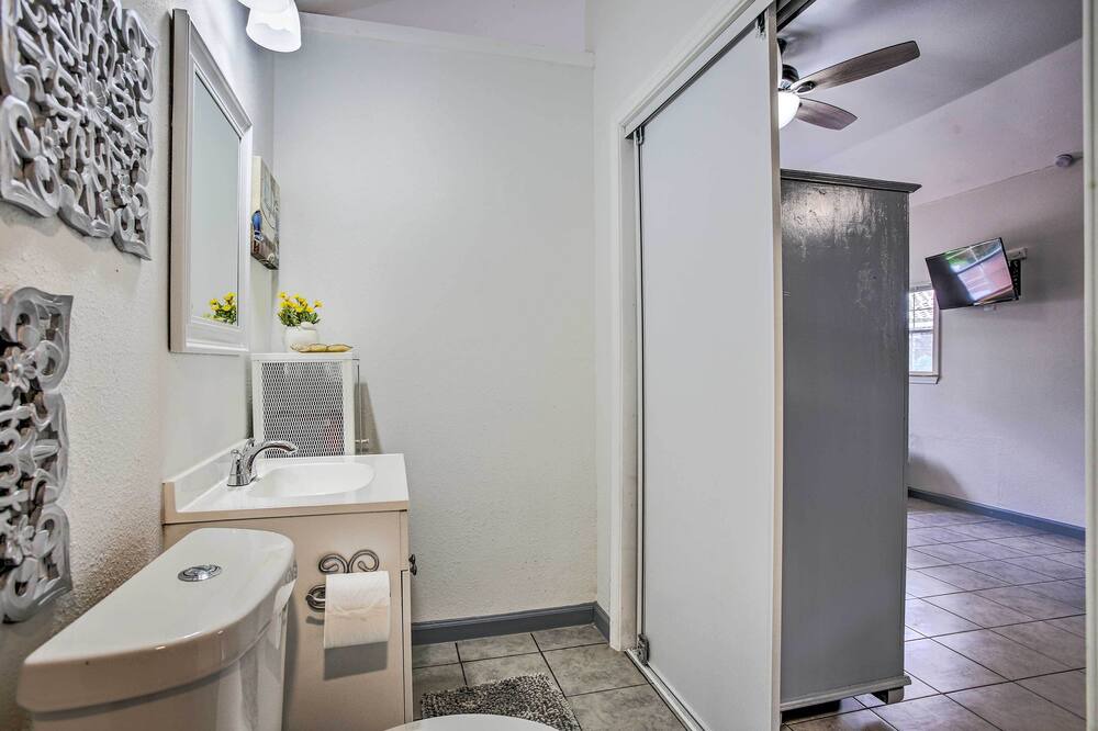 Photo of Bathroom in Deer Park