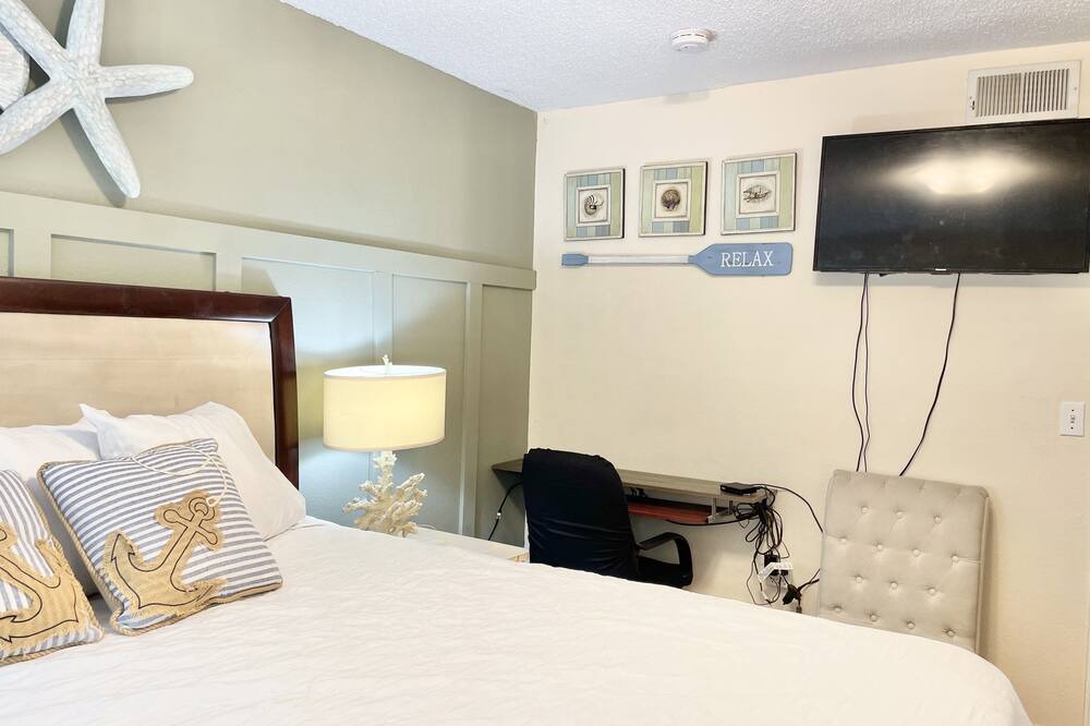 Photo of Bedroom in Indian Bayou