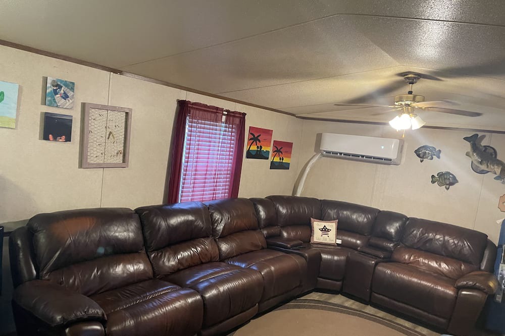 Photo of Livingroom in Chipley