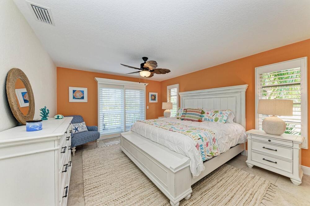 Photo of Bedroom in Tierra Verde