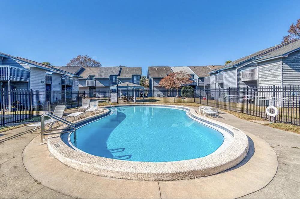 Photo of Outdoor in Wright
