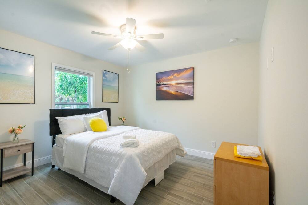 Photo of Bedroom in Port Malabar