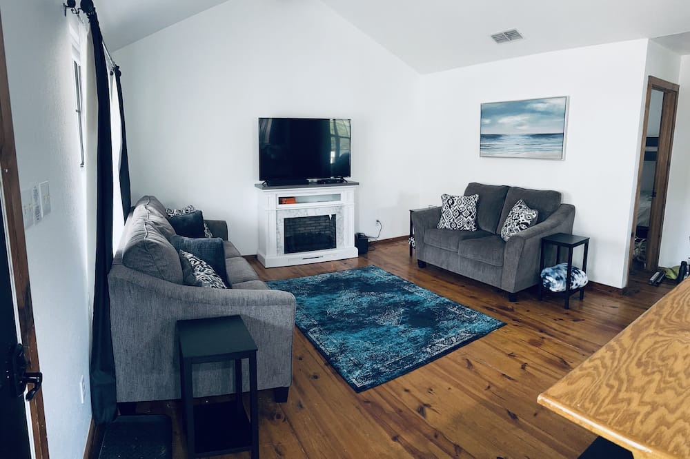 Photo of Bedroom in Big Sandy