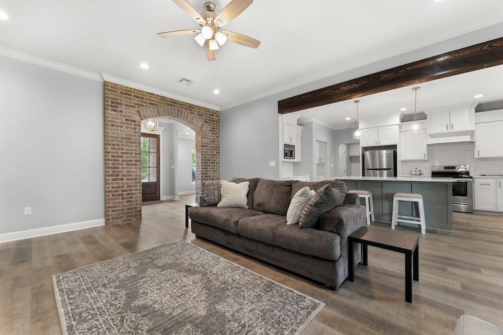 Photo of Livingroom in Sulphur