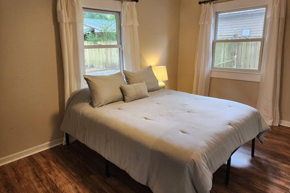 Photo of Bedroom in West Pensacola