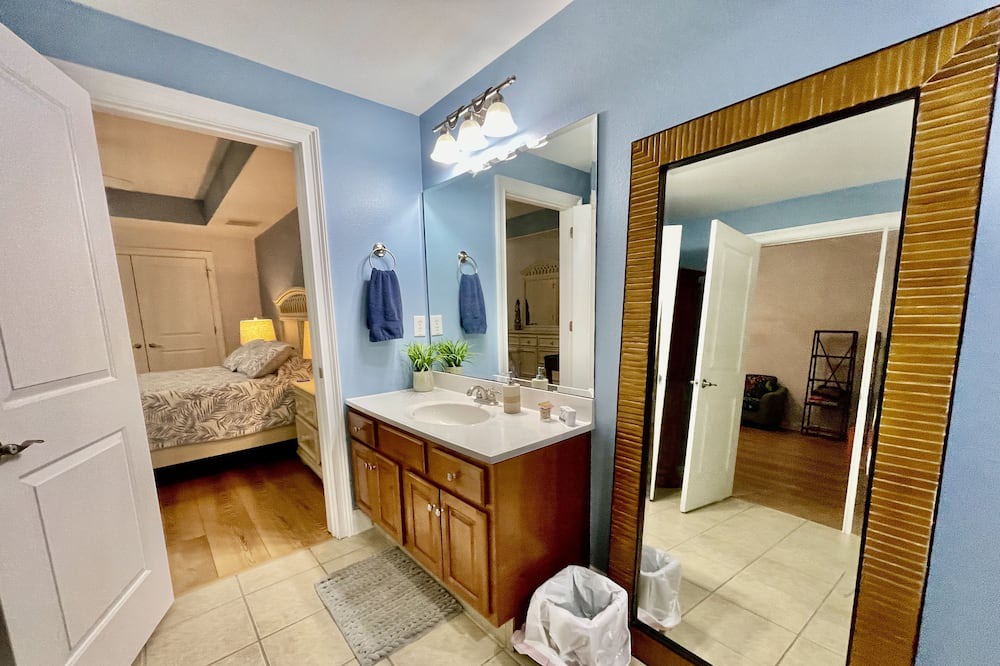 Photo of Bathroom in Sunset Pass