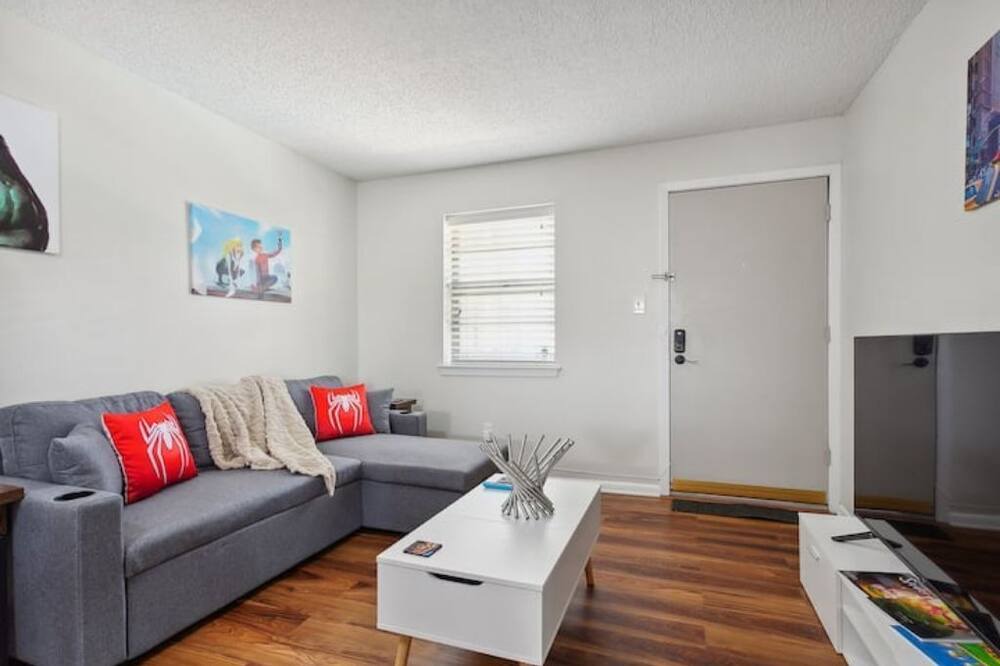 Photo of Livingroom in Metairie