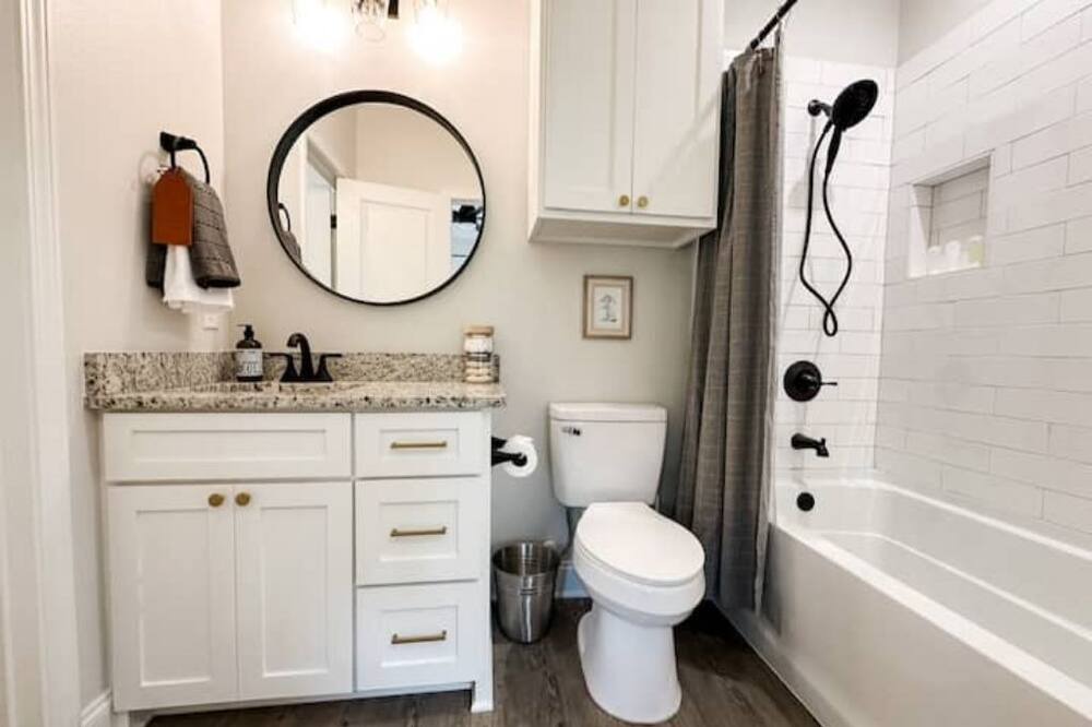 Photo of Bathroom in Claiborne