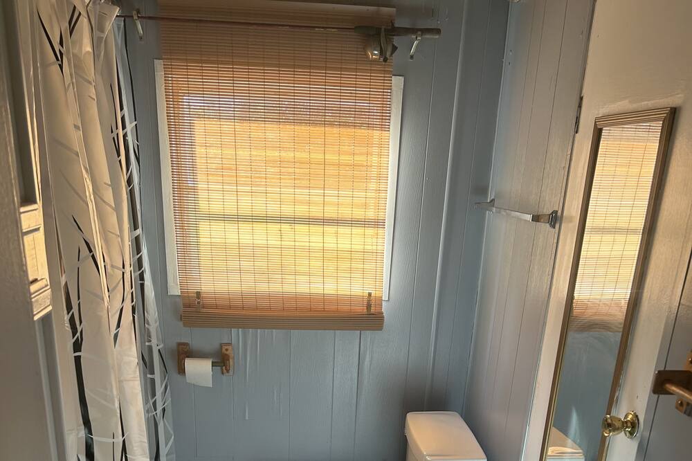 Photo of Bathroom in Coffeeville