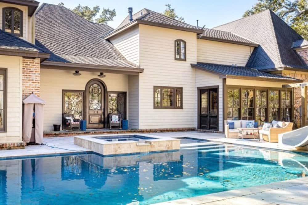 Photo of Outdoor in Gulf Hills