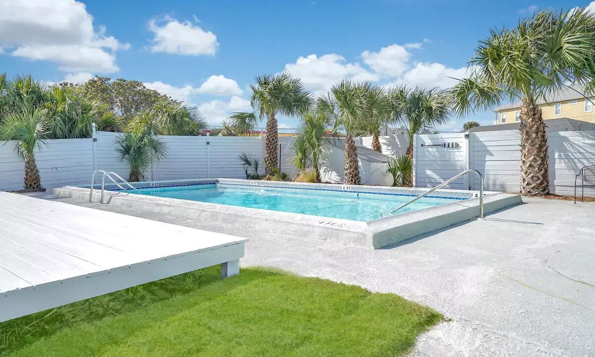 Photo of Outdoor in Bahama Beach