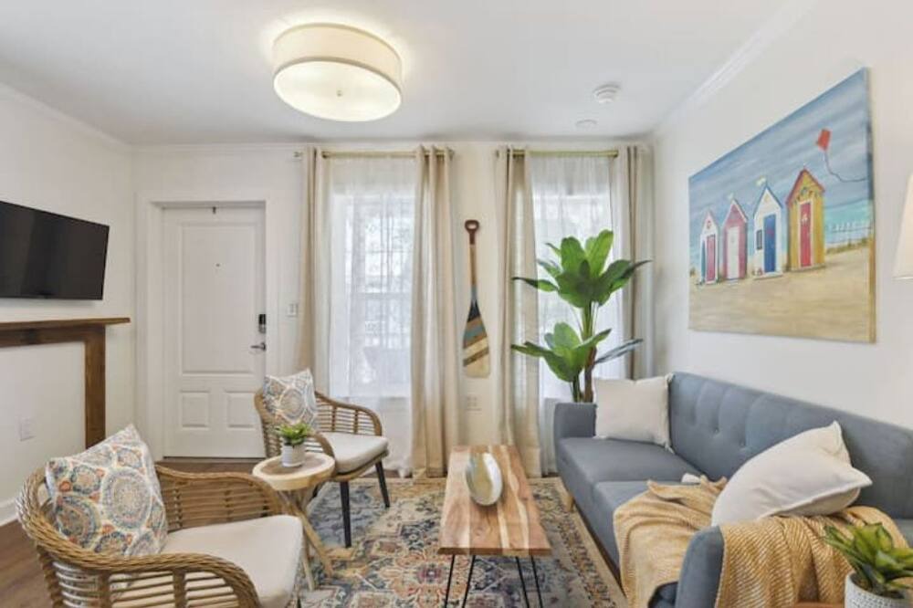 Photo of Livingroom in Ocean Springs