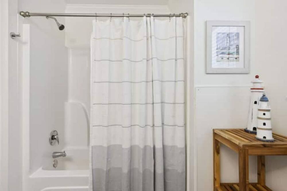 Photo of Bathroom in Ocean Springs