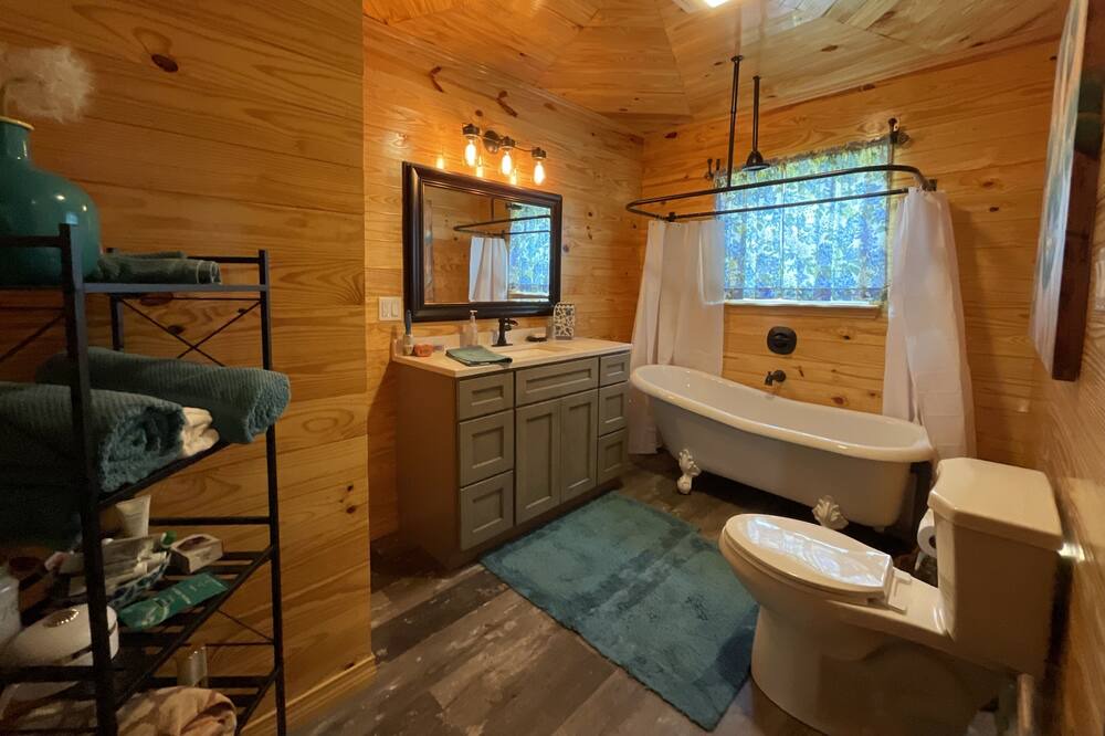Photo of Bathroom in Ponchatoula