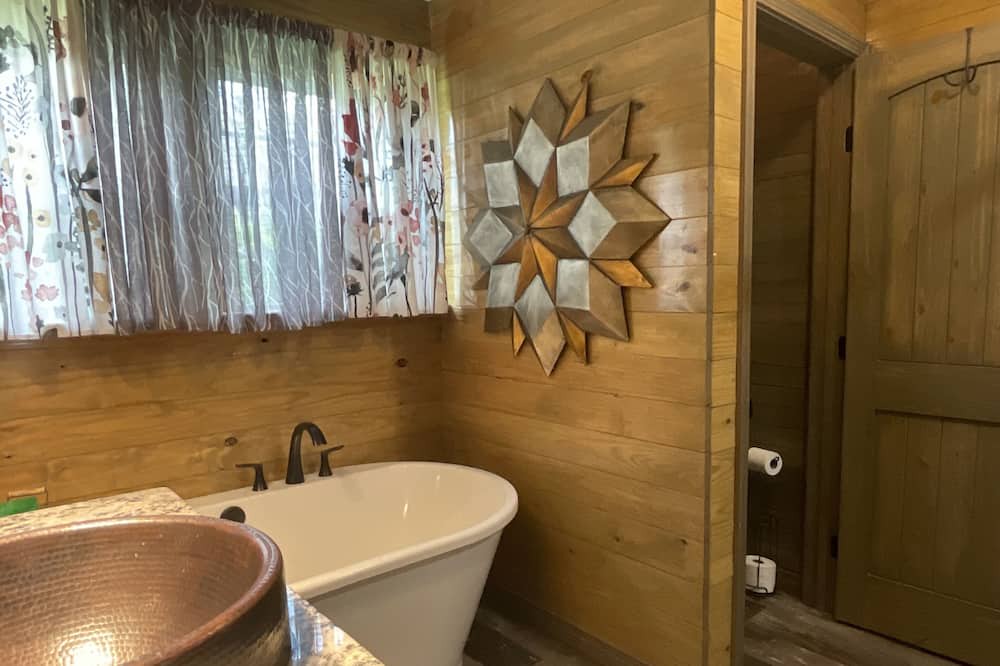Photo of Bathroom in Ponchatoula