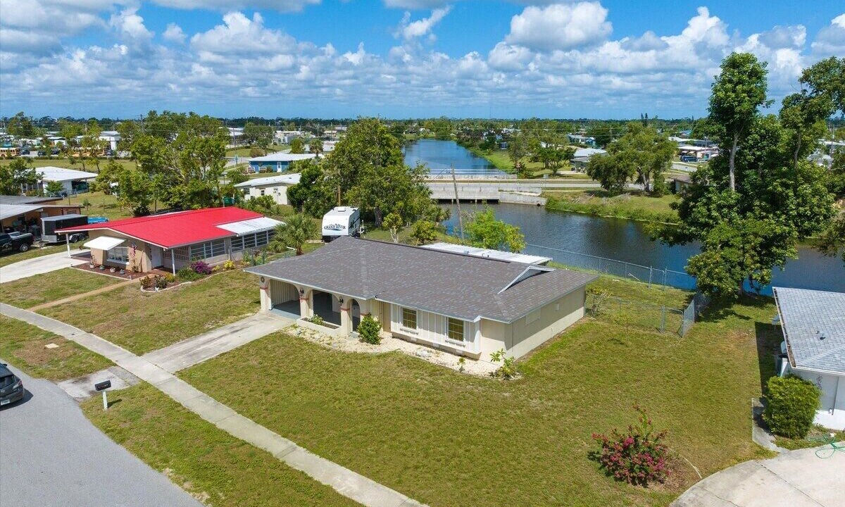Photo of Outdoor in Port Charlotte